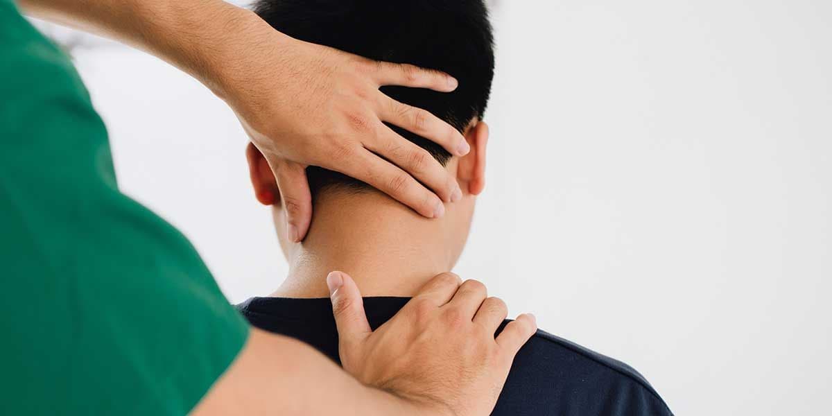 can a chiropractor help with a pinched nerve