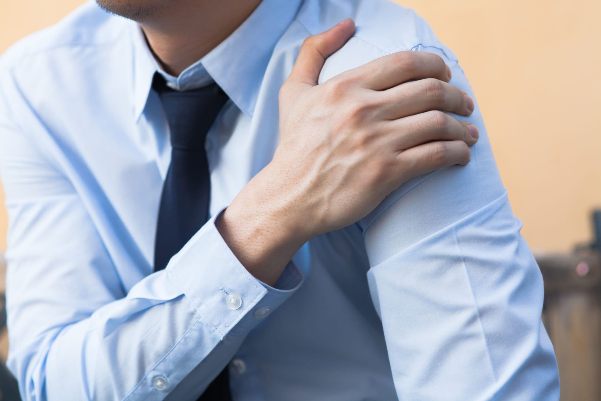 Professional rotator cuff injury treatment at Minot chiropractor